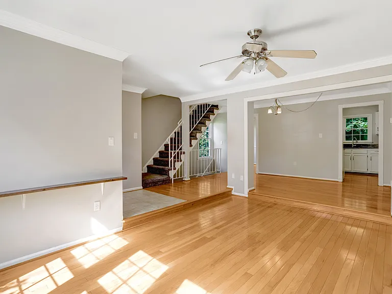7926 Pebble Brook Ct — Photo 4