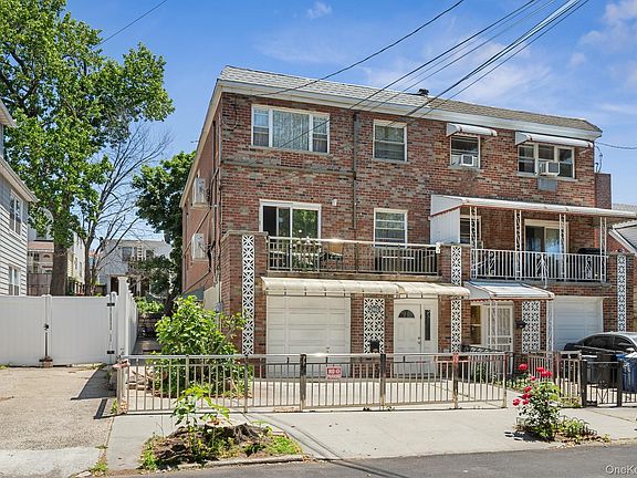4th image of 2562 Seymour Avenue