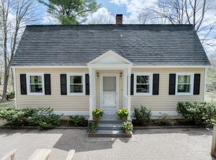 32 Maple St, Sturbridge, MA 01566