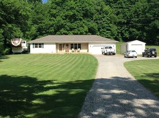 1810 Possum Hollow Rd, Chillicothe, OH 45601