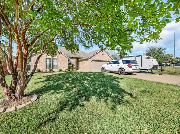 305 Rustic Grove Ln, Royse City, TX 75189