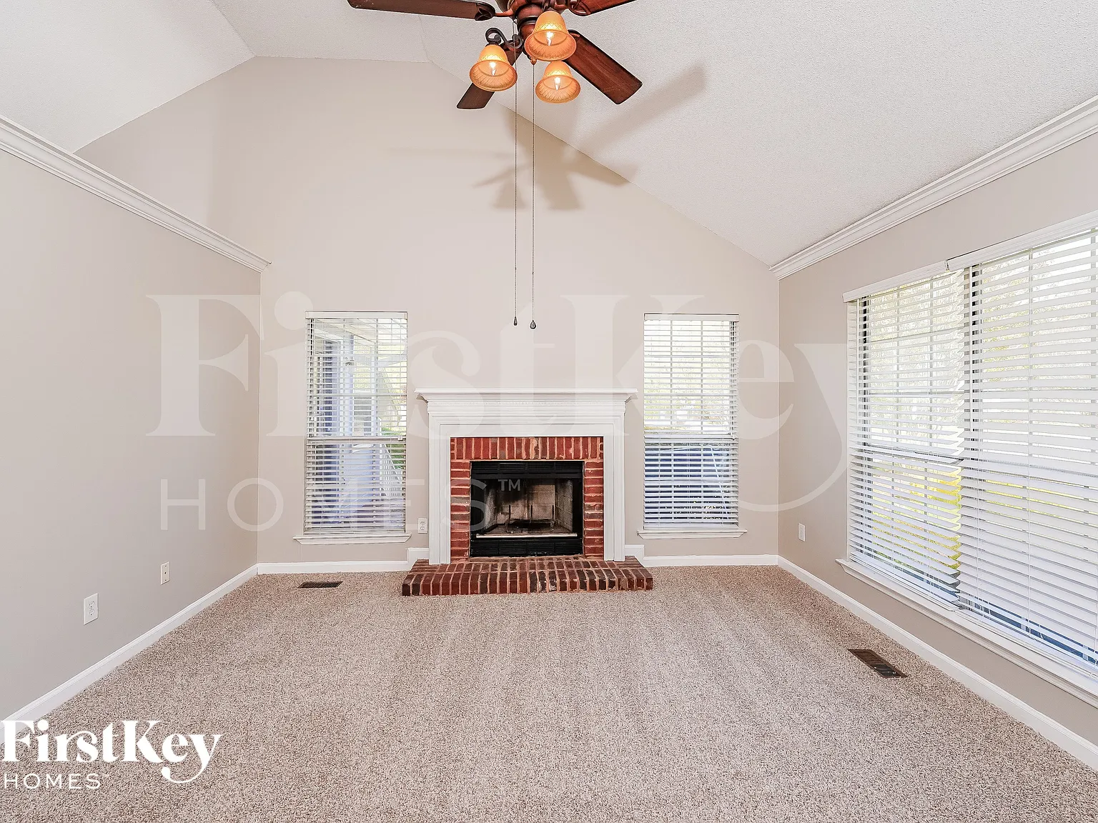 3 bed, 2.0 bath, 1332 sqft, $1,630 — Photo 2