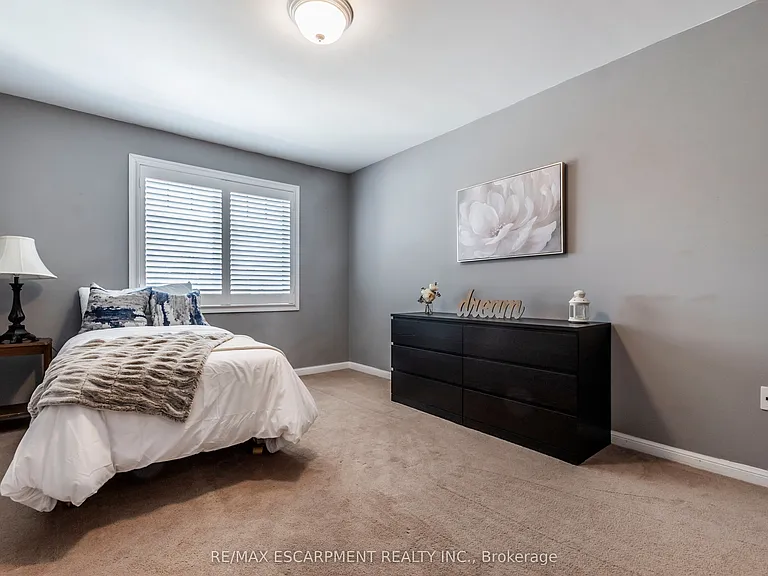 280 Wetenhall Lndg — Photo 23
