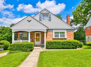 5757 Glow Ct, Cincinnati, OH 45238