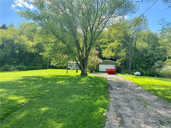 10479 Fauncetown Rd, Guys Mills, PA 16327