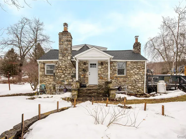 7 Overhill Road, Stormville, NY 12582