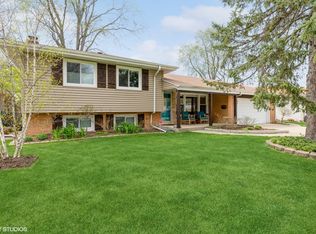 700 N Hamlin Ave, Park Ridge, IL 60068