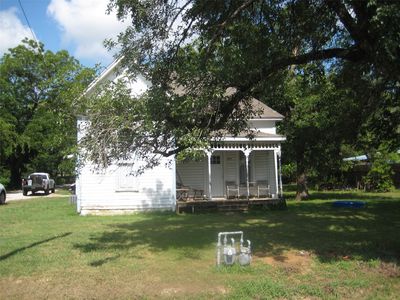 208 S Harrison St, Pilot Point, TX, 76258