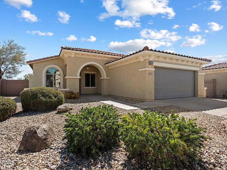 949 E Indian Wells Pl — Photo 3