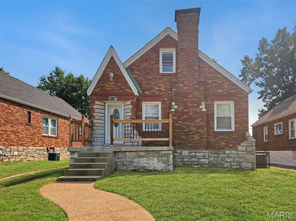 1740 Grape Ave, Saint Louis, MO 63147