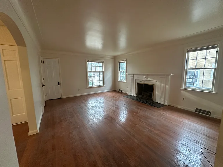 16894 Baylis St #1 — Photo 2
