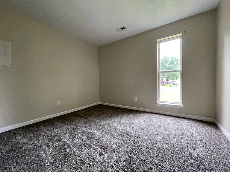 17 Lakewood Ct — Photo 13