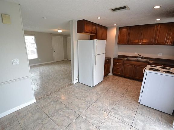 4th image of 2301 E 112th Ave