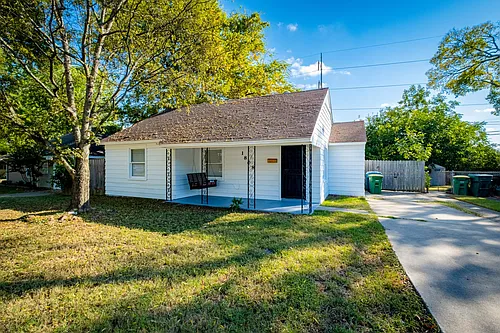 1808 Iris St Photo 1 1808 Iris St Photo 1