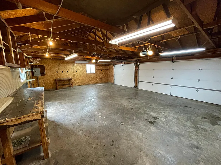 1627 Blaine Ave — Photo 41