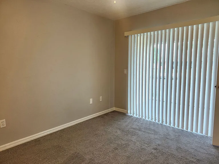 621 SW 47th Ter #103 — Photo 12