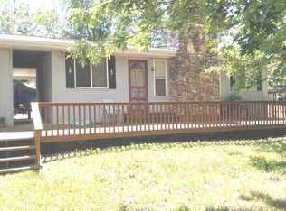 8904 Otter Dr, Farwell, MI 48622