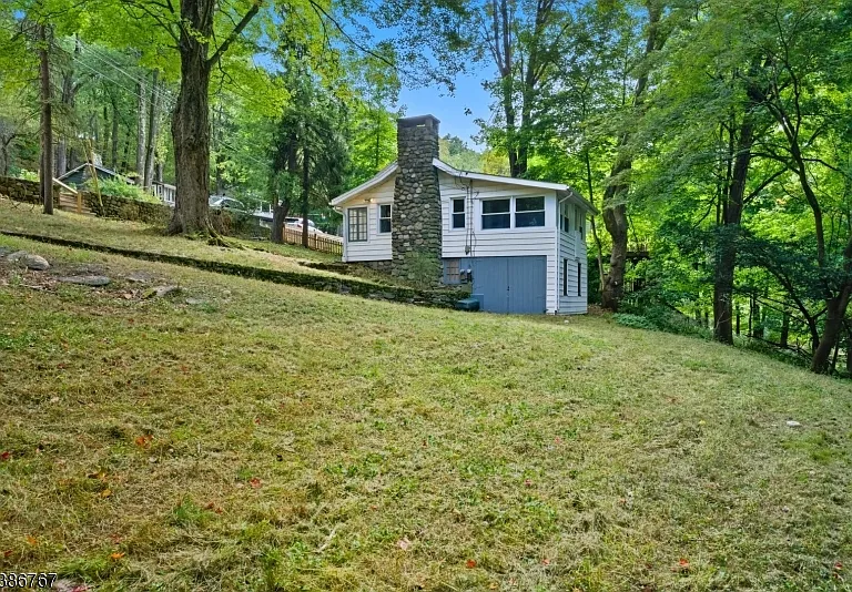 330 Springbrook Trl — Photo 39