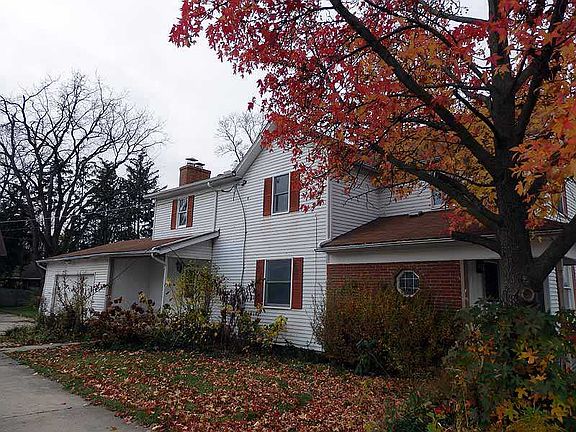 2nd image of 211 W Monument St