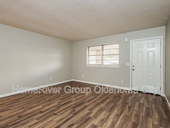5th image of 1102 Cherrywood Ln