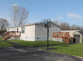 20 Peryea Dr, Plattsburgh, NY 12901
