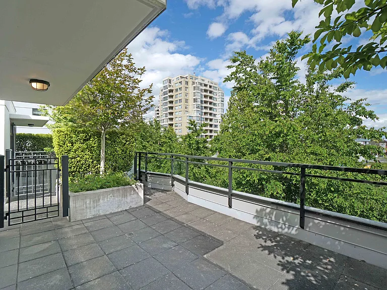 6351 Buswell St #7 — Photo 12