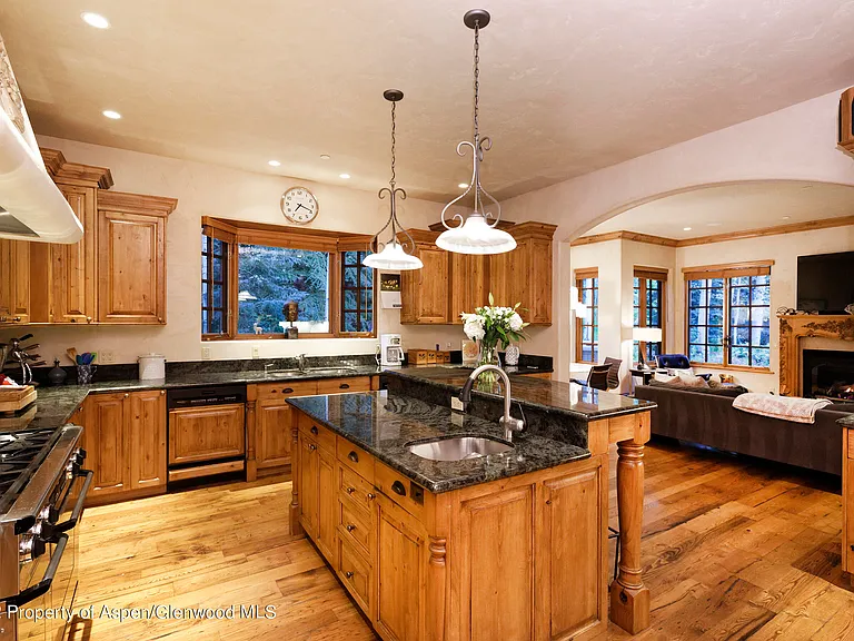 171 Cascade Ln — Photo 8
