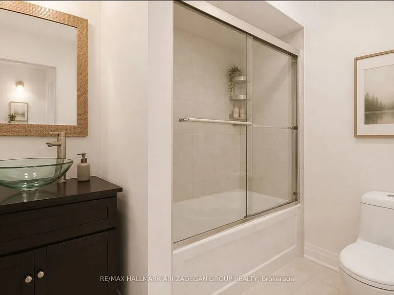 60 Carl Tennen St — Photo 22