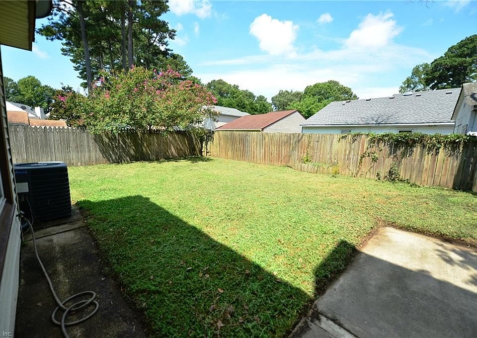 2nd image of 1533 Hummingbird Ln