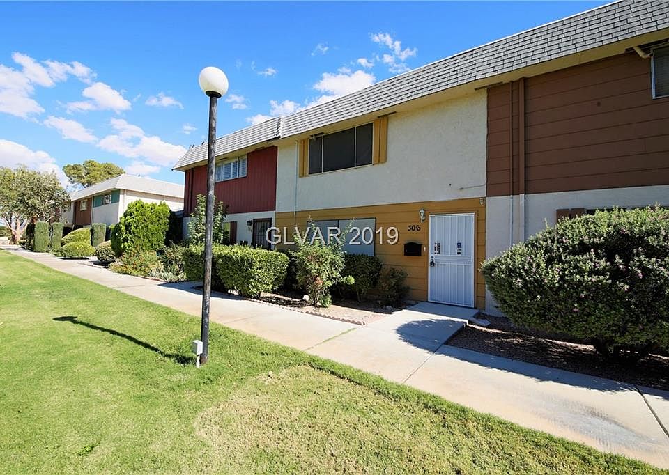 1st image of 306 Greenbriar Townhouse Way