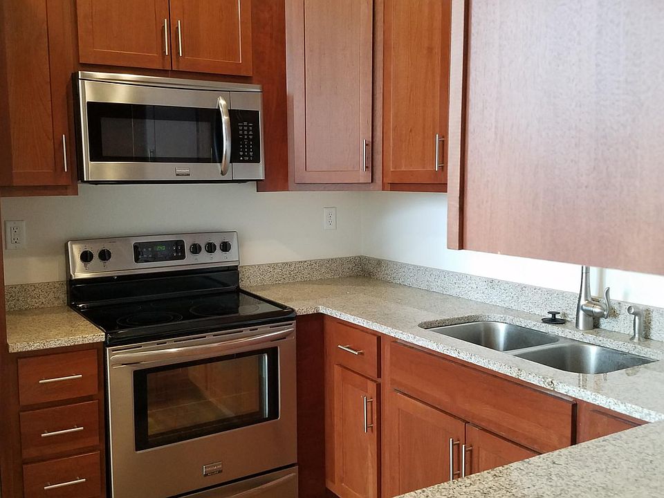 1st image of 591 Terrace Blvd #304
