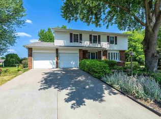 2502 E 29th Ct, Davenport, IA 52803
