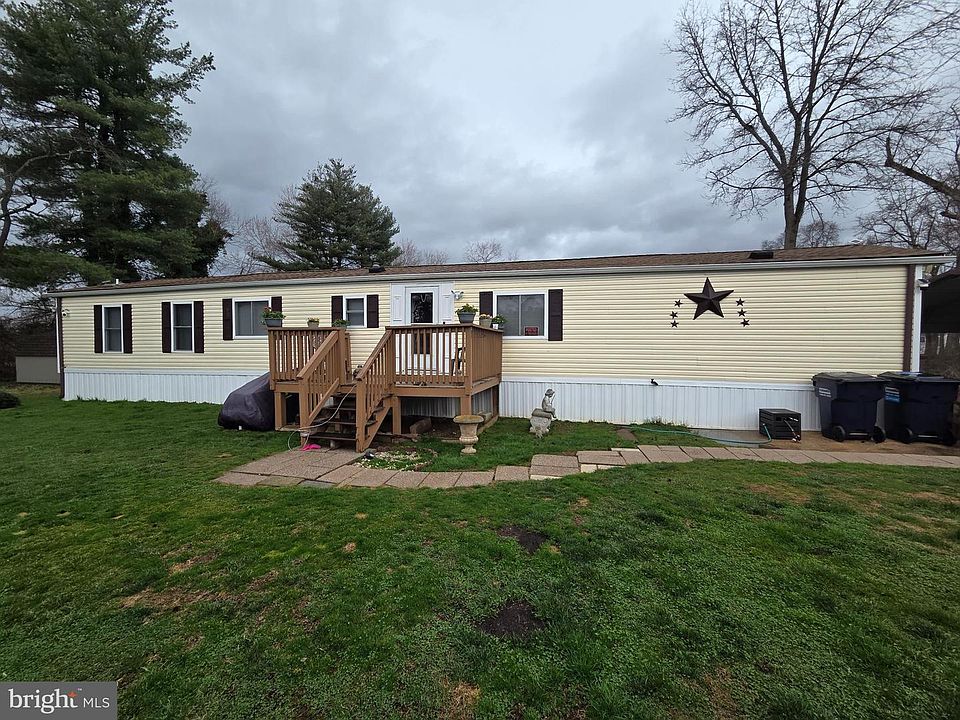 1st image of 11 Westover Pl