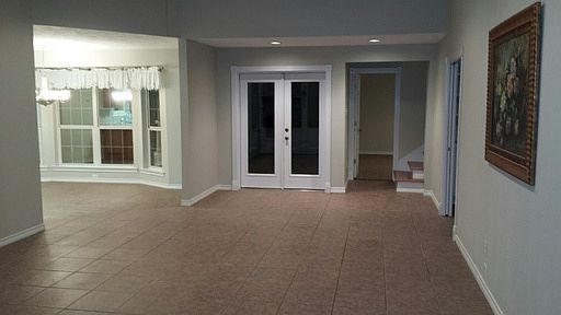 3rd image of 4606 Winchester Dr