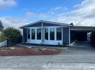 17114 Woodcrest Dr NE, Bothell, WA 98011