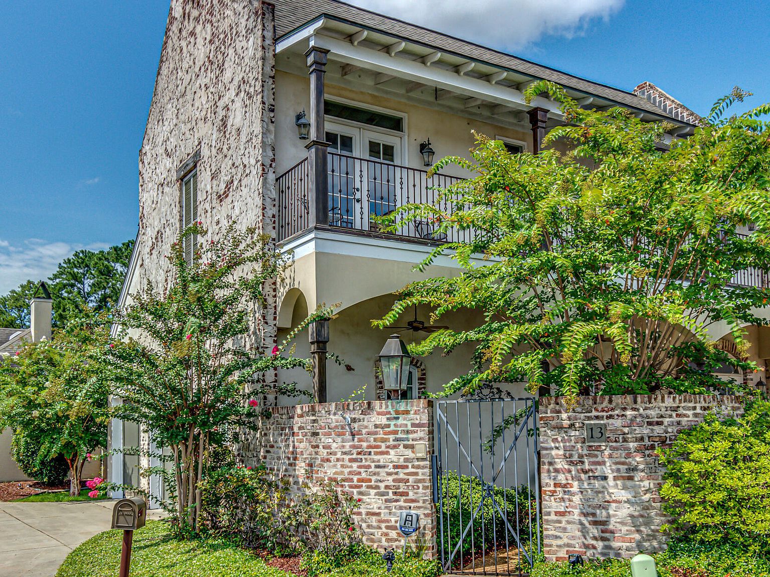 13 Arlington Park, Jackson, MS 39211 Zillow