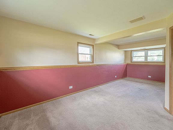 5th image of 1173 Woodlake Dr