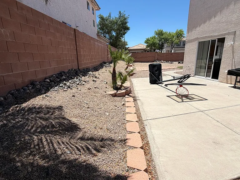 2424 Predera Ave — Photo 42