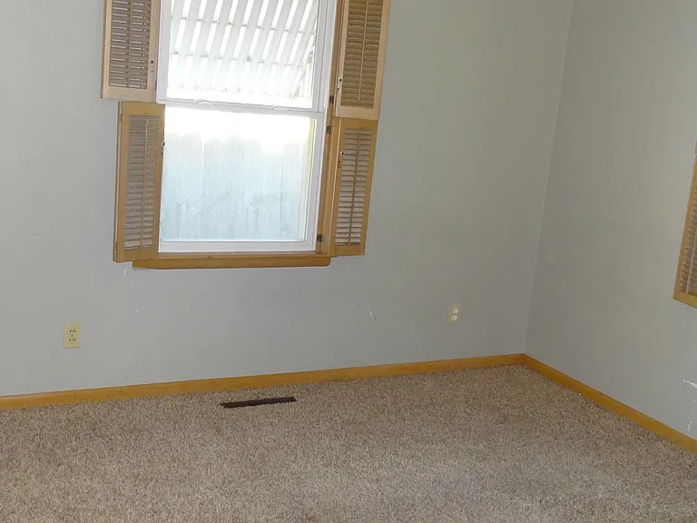 SE Bedroom