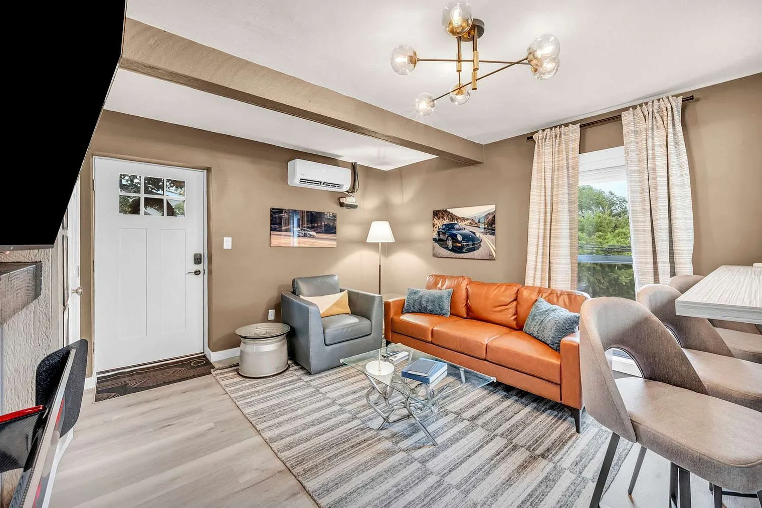 2 bed, 1.0 bath, 710 sqft, $3,597 — Photo 3