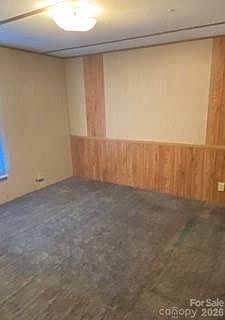 4th image of 415 Oliver Rd