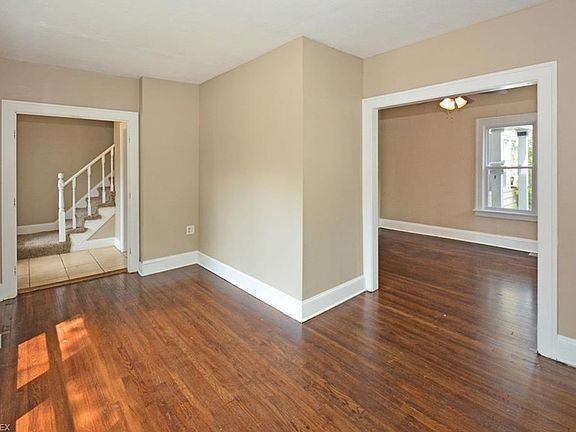 2nd image of 1545 Elmwood Ave