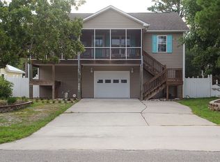 105 NW 5th St, Oak Island, NC 28465