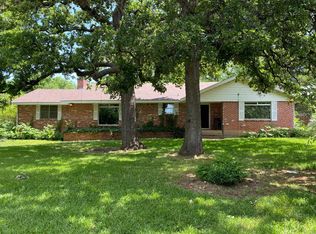 1734 N Dooley St, Grapevine, TX 76051