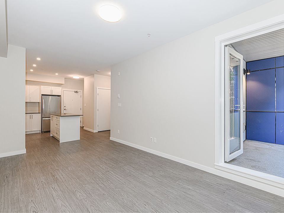 1st image of 868 Orono Ave #306