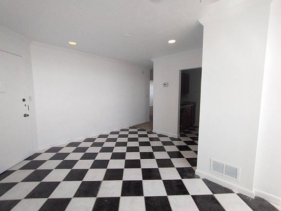 4th image of 3415 W End Ave APT 712B