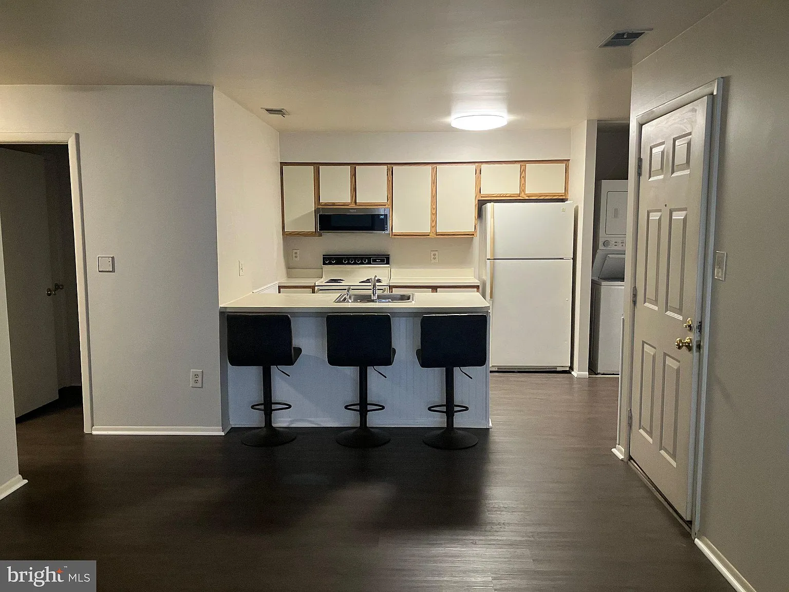 2 bed, 2.0 bath, 812 sqft, $2,000 — Photo 4