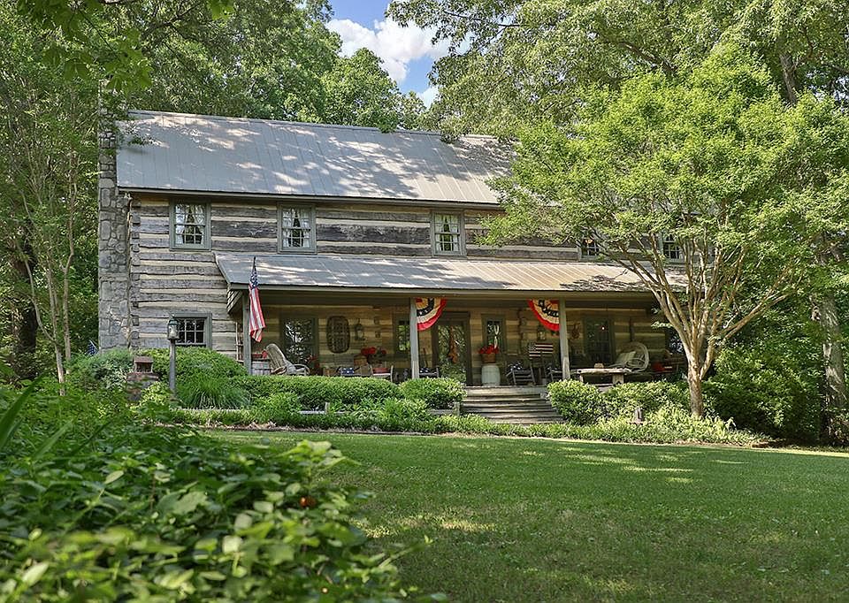 1st image of 219 Melody Dr