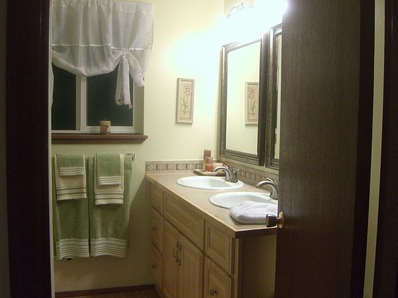 4th image of 4712 Belair Dr SE