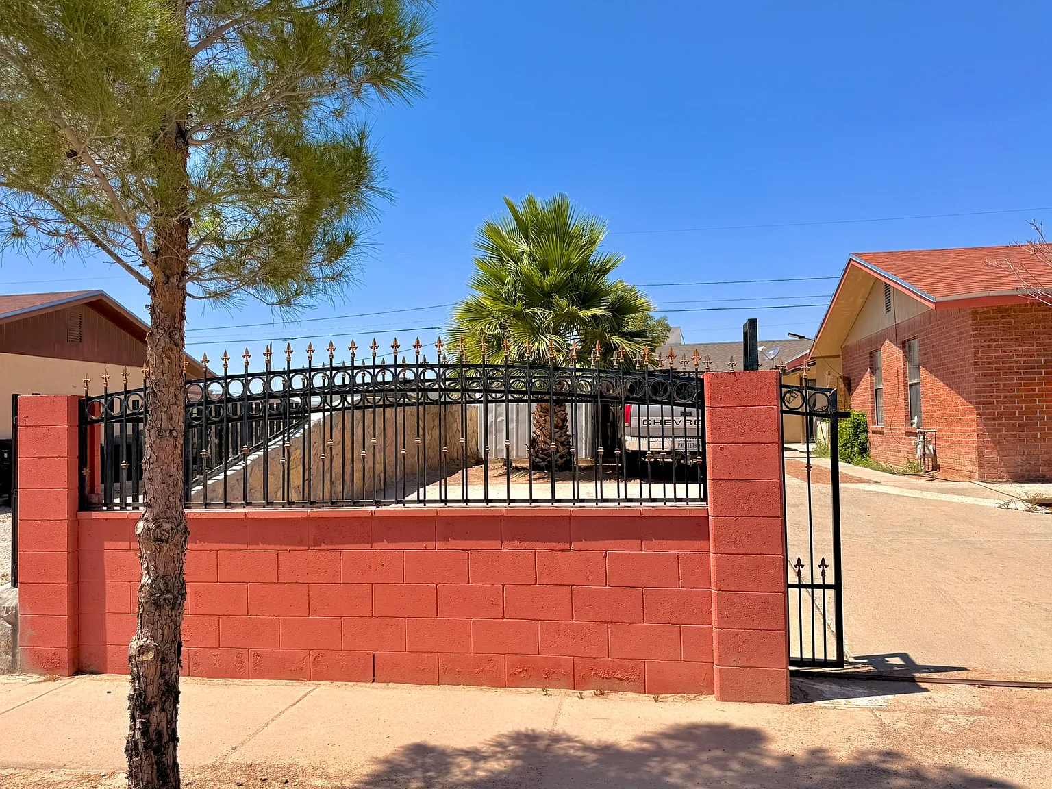 13373 Greendale Dr. Unit B - B — Photo 2